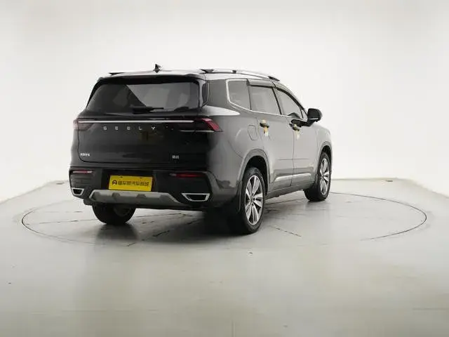 GEELY OKAVANGO PREMIUM 2022
