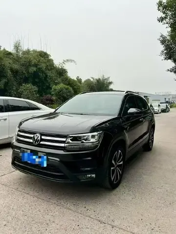 VOLKSWAGEN THARU LUXURY 2022