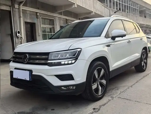 VOLKSWAGEN THARU LUXURY 2022