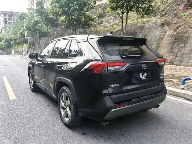 TOYOTA RAV4 FASHION PLUS EDITION 2022