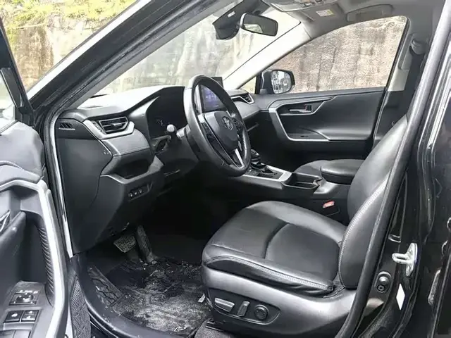 TOYOTA RAV4 FASHION PLUS EDITION 2022