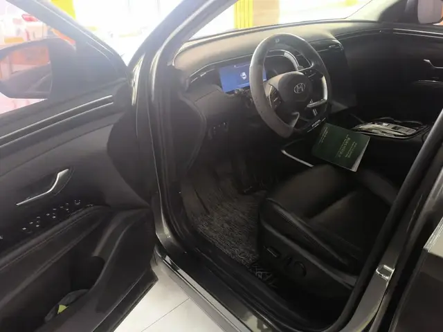 HYUNDAI TUCSON LUX PRESTIGE EDITION 2022