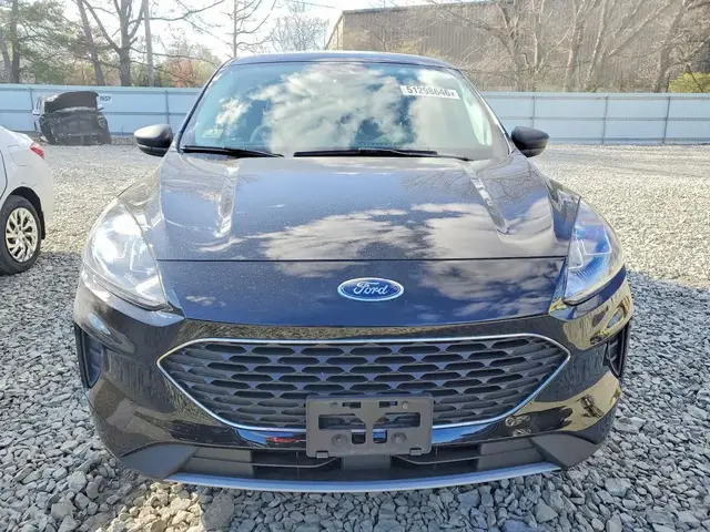 FORD ESCAPE SE 2022