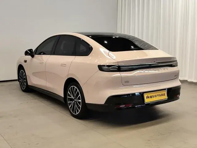 LEAPMOTOR B01 2025