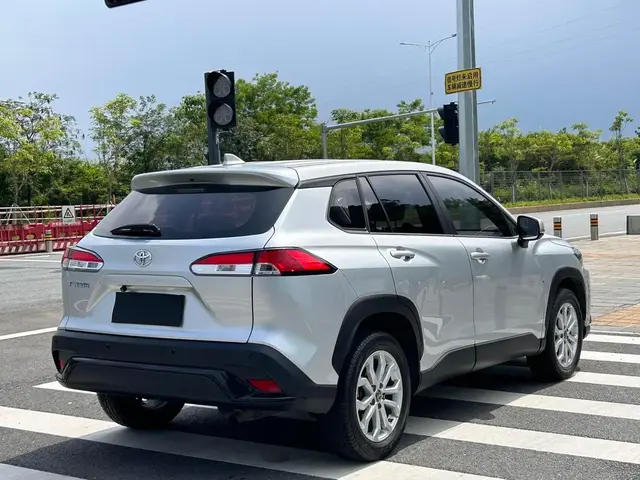 TOYOTA FRONTLANDER ELITE 2022