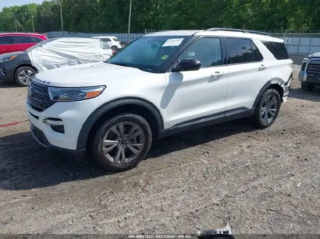 FORD EXPLORER XLT 2023