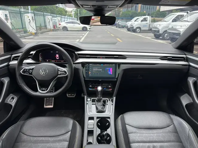 VOLKSWAGEN ARTEON 2023