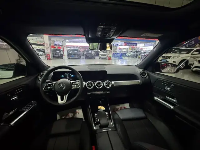 MERCEDES-BENZ GLB 220 4MATIC 2022
