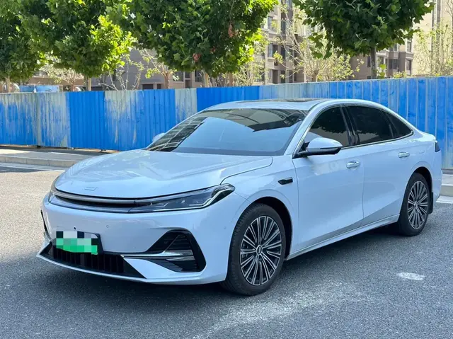 GEELY A7 EM 2025
