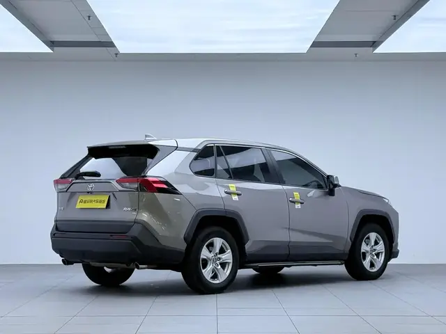 TOYOTA RAV4 URBAN VERSION RAV4 CVT URBAN VERSION 2023