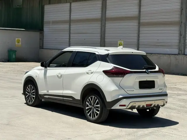 NISSAN KICKS 2022