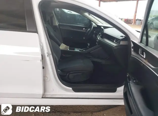 KIA K5 LXS 2022