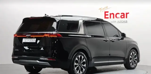 KIA CARNIVAL NOBLESSE 2022