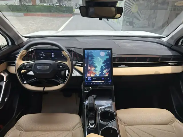 GEELY BOYUE L PREMIUM 2023
