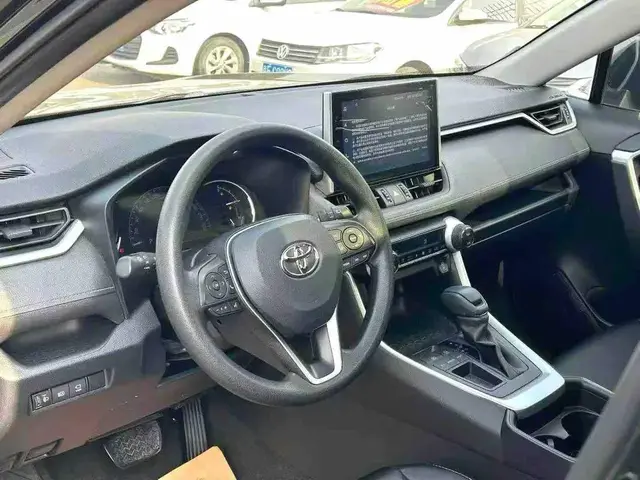 TOYOTA RAV4 FASHION PLUS 2023