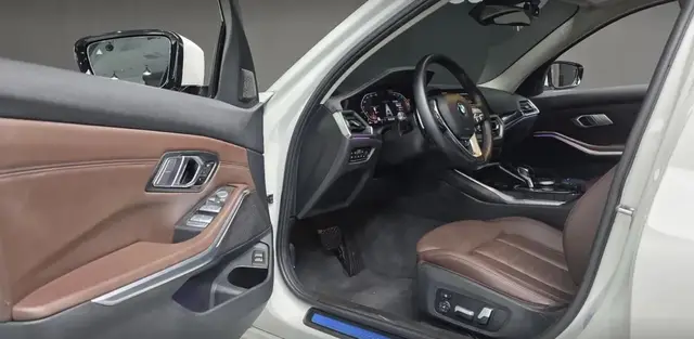 BMW 320D LUXURY 2021
