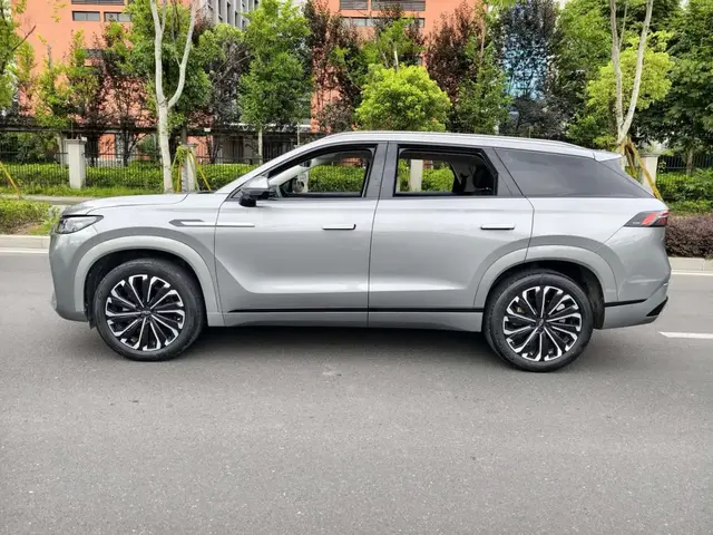 GEELY MONJARO LUXURY 2023