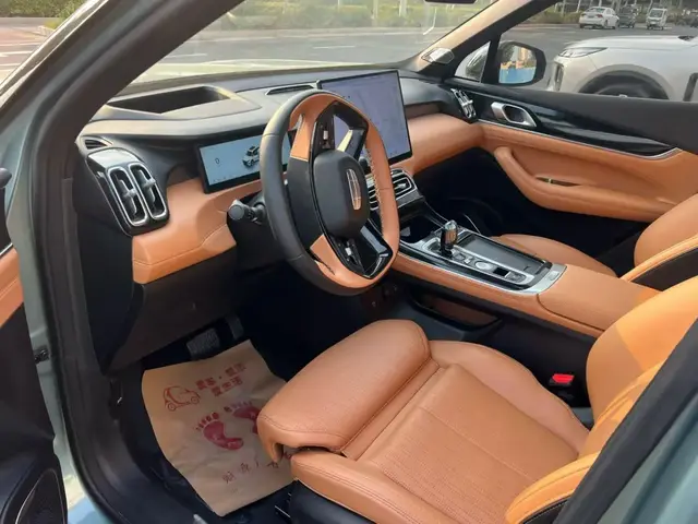 GEELY BOYUE L 2025