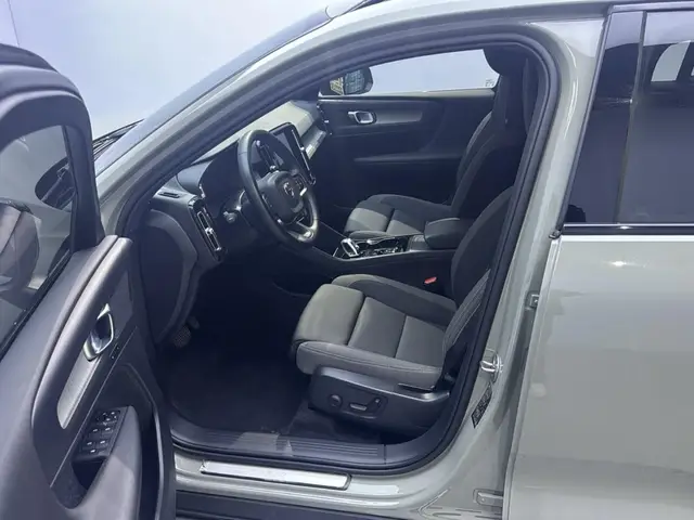 VOLVO XC40 B3 SMART SPORT 2023