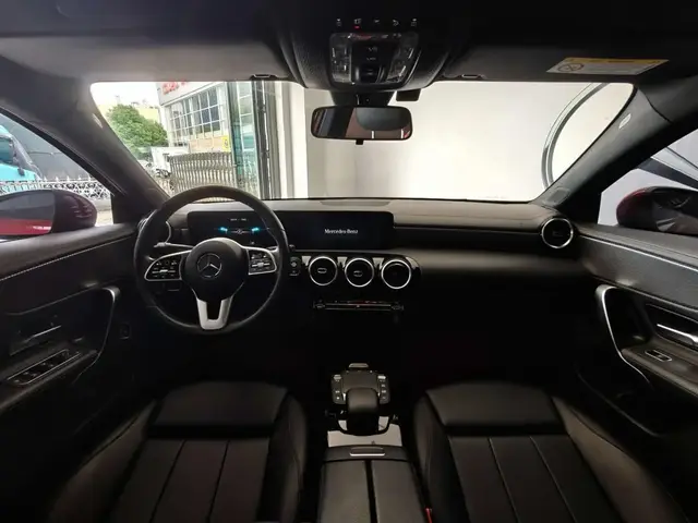 MERCEDES-BENZ A-CLASS A 180 L 2022
