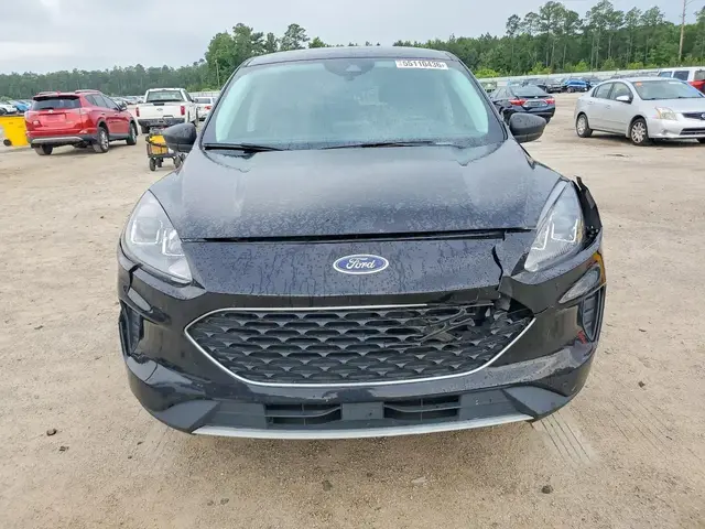 FORD ESCAPE SE 2022
