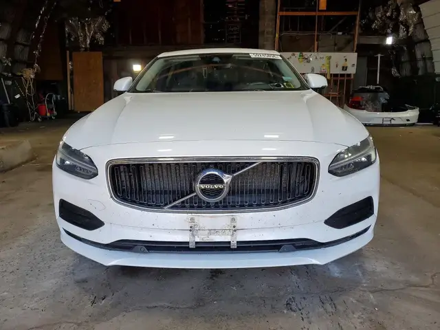VOLVO S90 T6 MOMENTUM 2020
