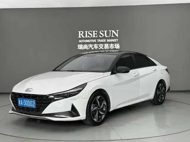 HYUNDAI ELANTRA PREMIUM 2021