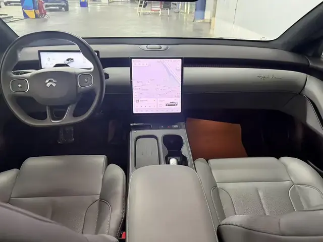 NIO ET5 2022