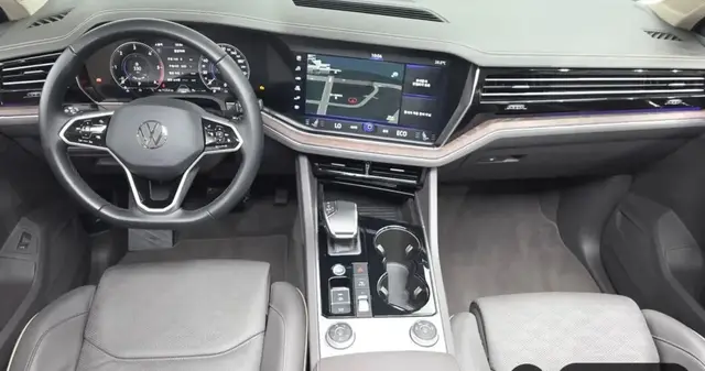 VOLKSWAGEN TOUAREG 2023