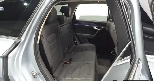 VOLKSWAGEN TOUAREG 2023