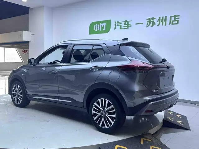 NISSAN KICKS 2022