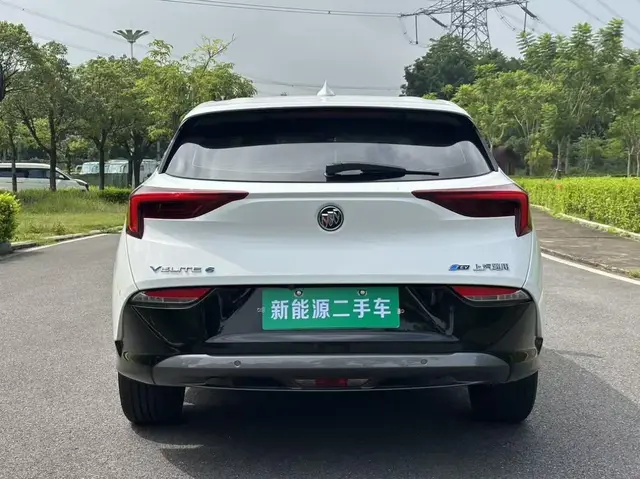 BUICK VELITE PREMIUM 2024