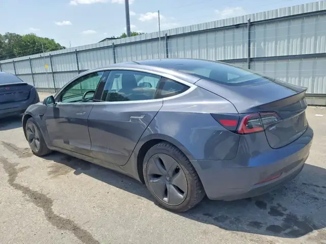 TESLA MODEL 3 2017