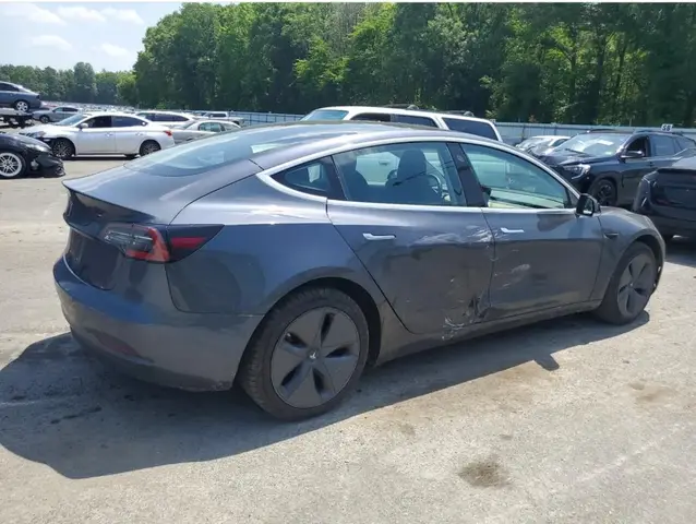 TESLA MODEL 3 2017