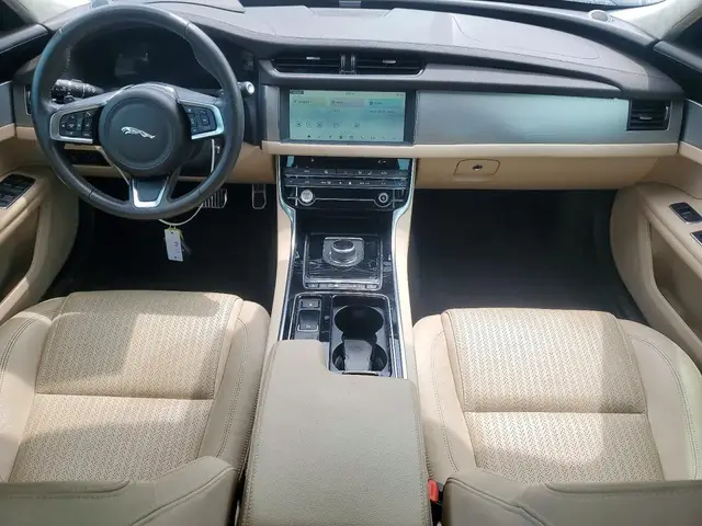 JAGUAR XF PRESTIGE 2020