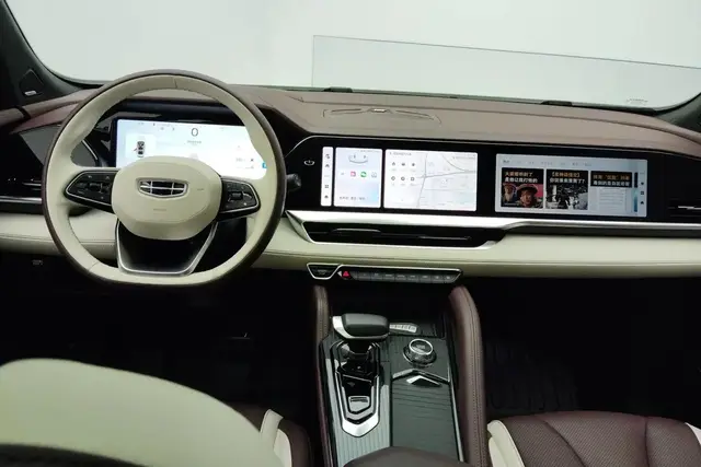 GEELY XINGYUE L PREMIUM 2022