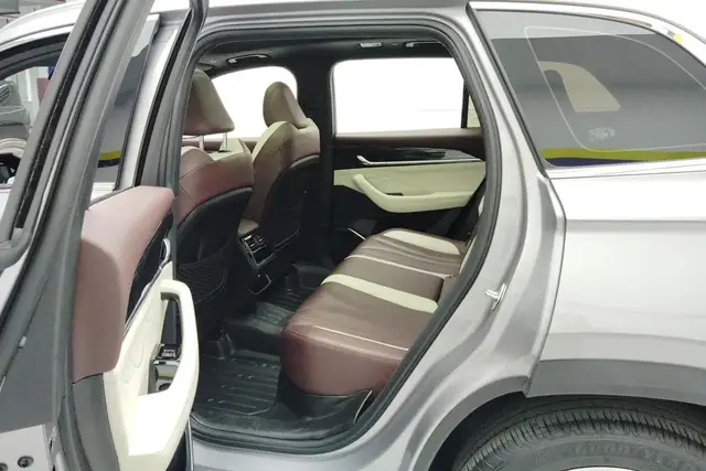 GEELY XINGYUE L PREMIUM 2022