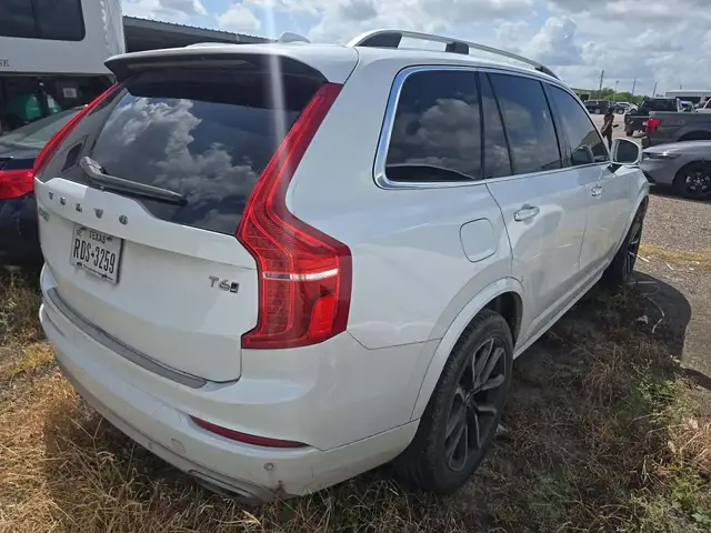 VOLVO XC90 T6 MOMENTUM 2019