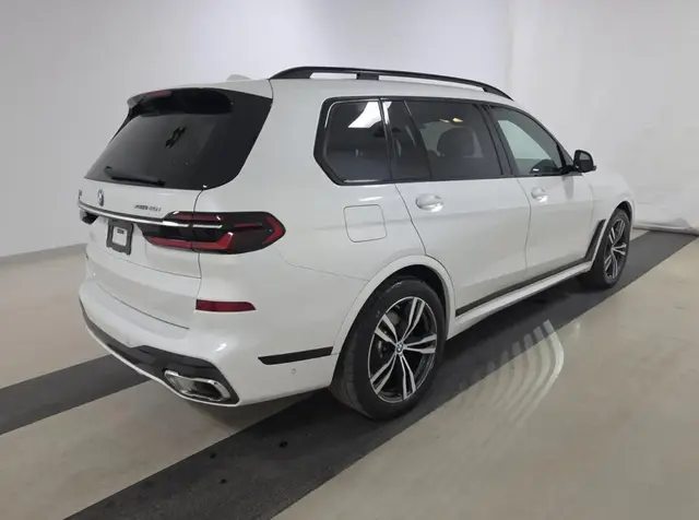 BMW X7 М-ПАК 21 ДИСКИ ПОДОГРЕВ И ВЕНТИЛЯЦИЯ СИДЕНИЙ ПРЕМИАЛЬНАЯ МУЗЫКА HARMAN/KARDON КАМЕРА 360 АДАПТИВНЫЙ 2024