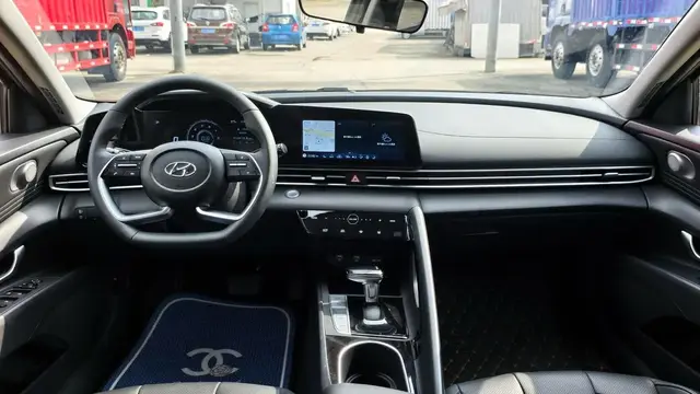 HYUNDAI ELANTRA ELITE 2022