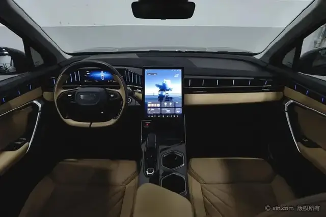 GEELY BOYUE L PREMIUM 2023