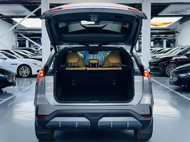 GEELY GALAXY L7 2023