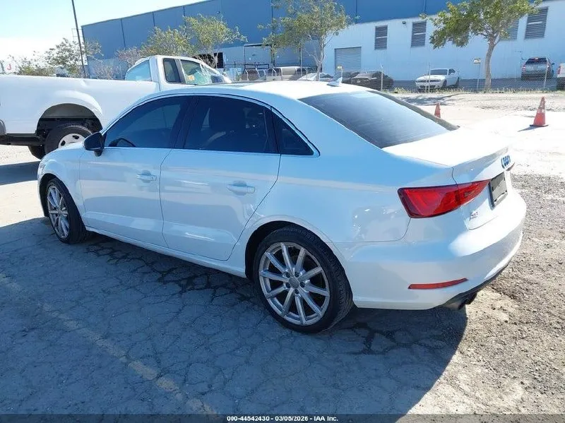 AUDI A3 2015