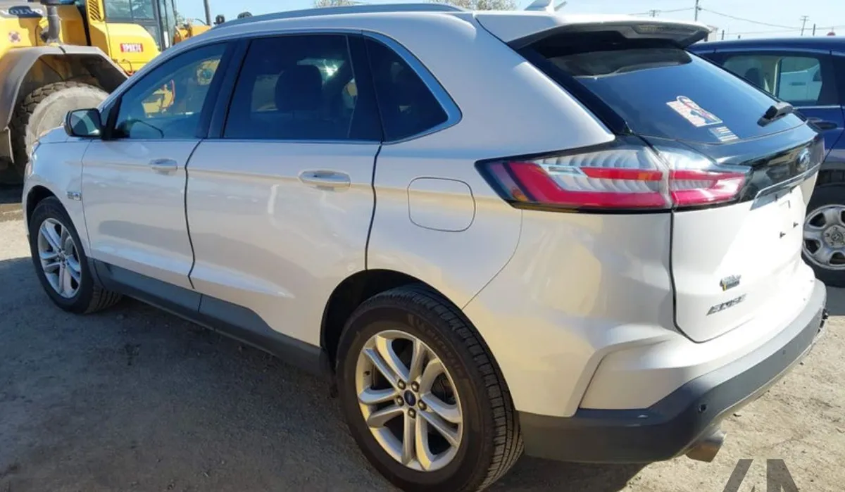 FORD EDGE SEL 2019