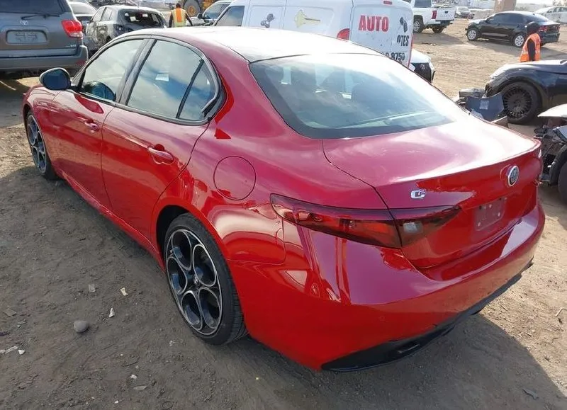 ALFA ROMEO GIULIA VELOCE RWD 2023