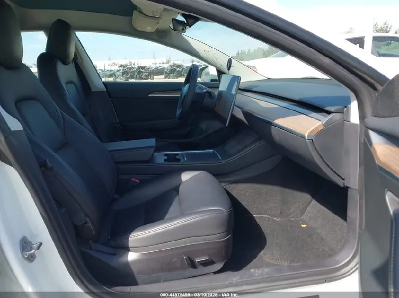 TESLA MODEL 3 REAR-WHEEL 2023