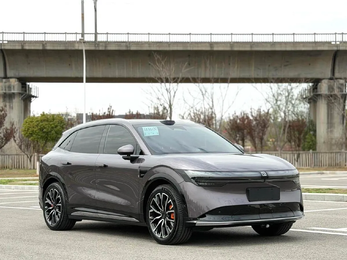 ZEEKR 7X 100KWH LONG-RANGE 4WD 2025