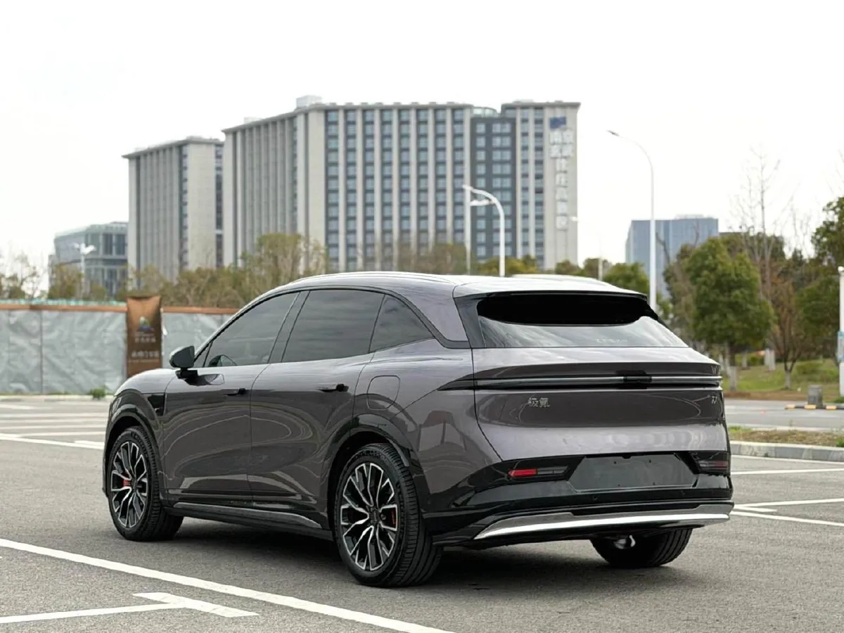 ZEEKR 7X 100KWH LONG-RANGE 4WD 2025
