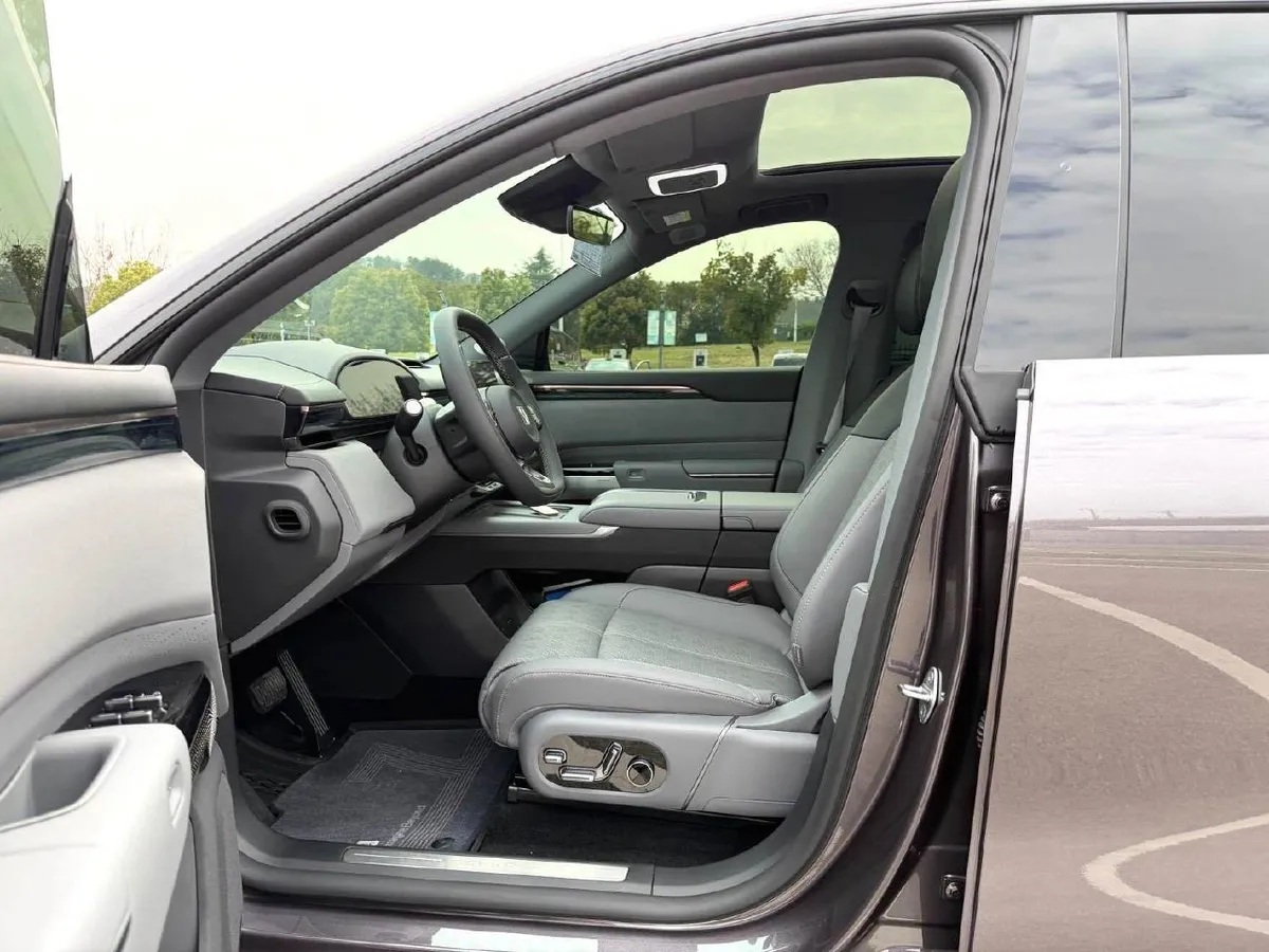 ZEEKR 7X 100KWH LONG-RANGE 4WD 2025