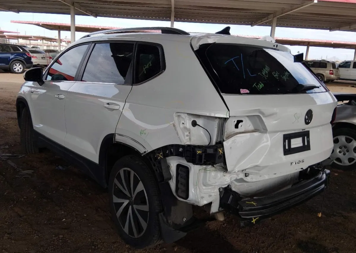 VOLKSWAGEN TAOS SE 2022